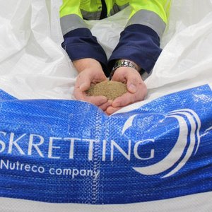 Skretting suspends new projects to Russia