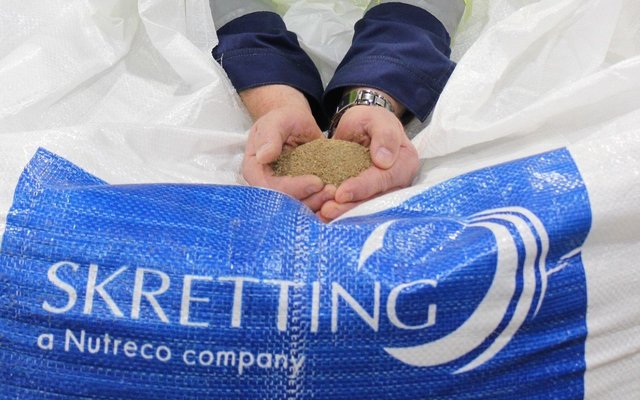 Skretting suspends new projects to Russia