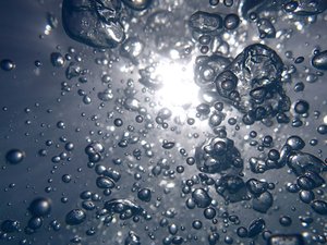 Can Nile tilapia larval growth be manipulated with light?