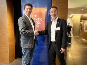 Jordi Trias (right), President Stolt Sea Farm with Nathan Pyne-Carter, CEO Ace Aquatec (left)